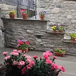 Au Coin Du Chateau Châtillon