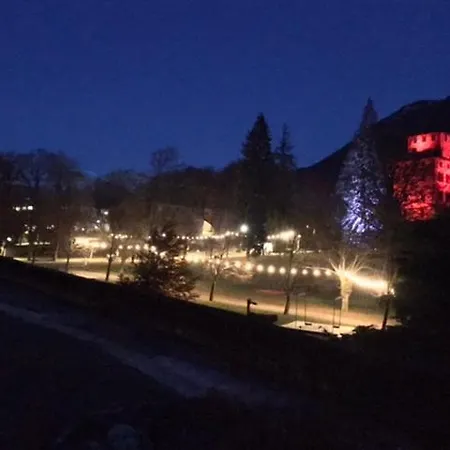 Au Coin Du Chateau Oda ve Kahvaltı Châtillon