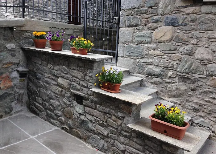 Au Coin Du Chateau 3*