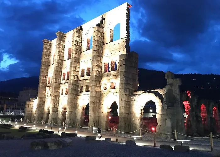 Au Coin Du Chateau Bed & Breakfast